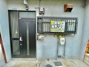 寝屋川市堀溝3丁目貸家の物件外観写真